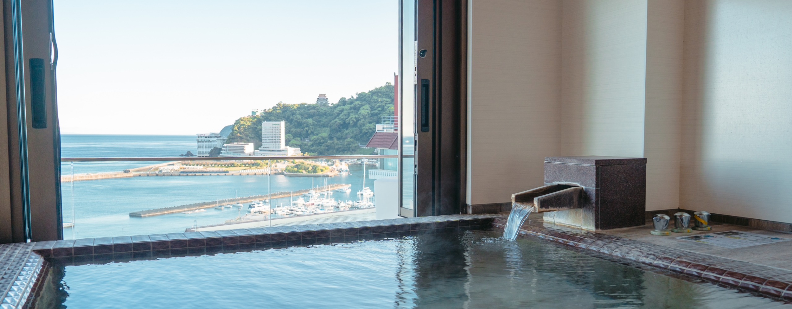 半露天風呂付きグランビュールーム（洋室）